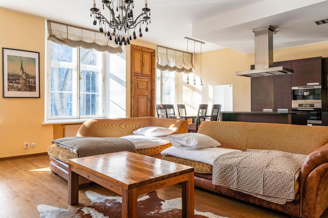 Old Town - Oleviste Apartment Tallinn Ngoại thất bức ảnh